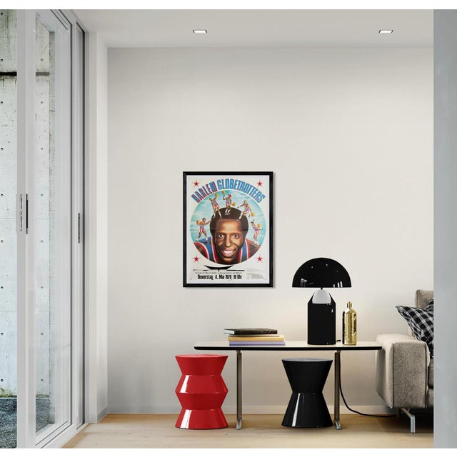 The Piece This original vintage poster promotes a 1978 performance of the legendary Harlem Globetrotters in Ludwigshafen,...