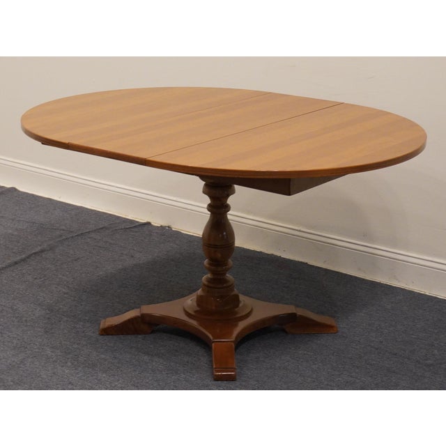 Temple Stuart Solid Hard Rock Maple Colonial Early American Style 53" Pedestal Dining Table For Sale - Image 4 of 11