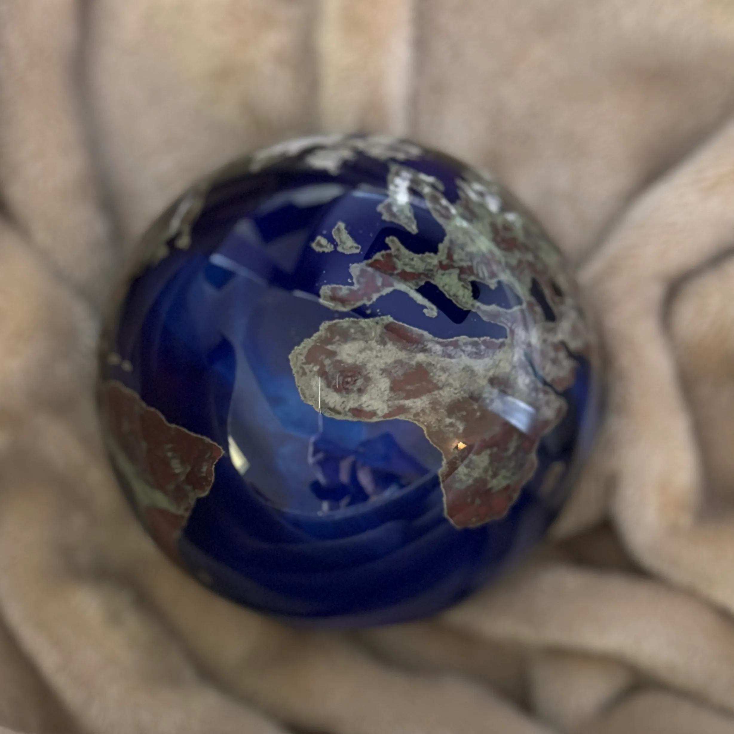 1990s Lundberg Studios Contemporary Art Glass #415 Worldweight