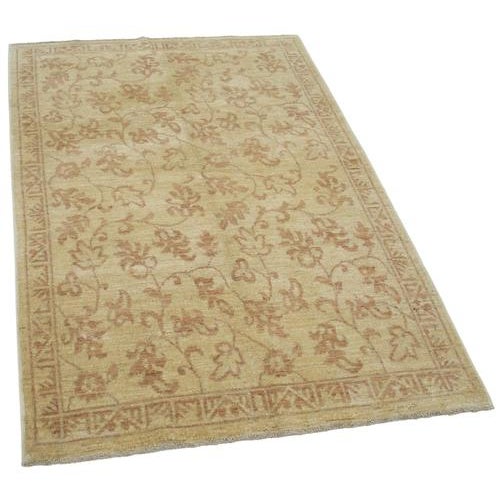 This elegant small Oushak rug is a celebration of Turkish weaving tradition in a size perfectly suited for today’s...