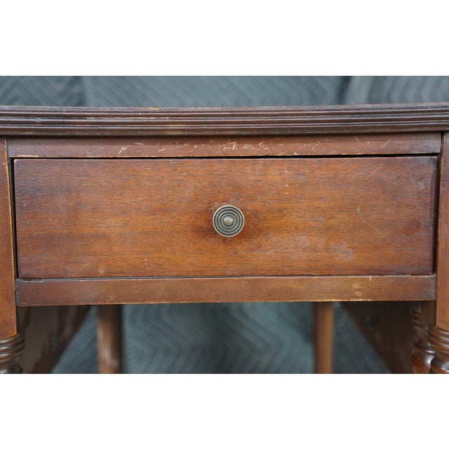 Vintage Imperial Sheraton Style Mahogany Drop Leaf Gateleg Pembroke Side Table For Sale - Image 15 of 18