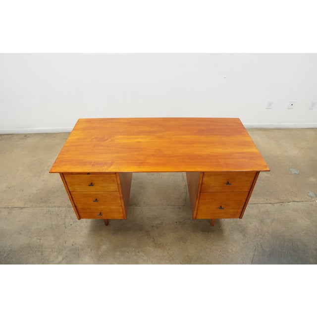 Mid-Century Modern Vintage Attributed Paul McCobb MCM Double Pedestal Desk For Sale - Image 3 of 16
