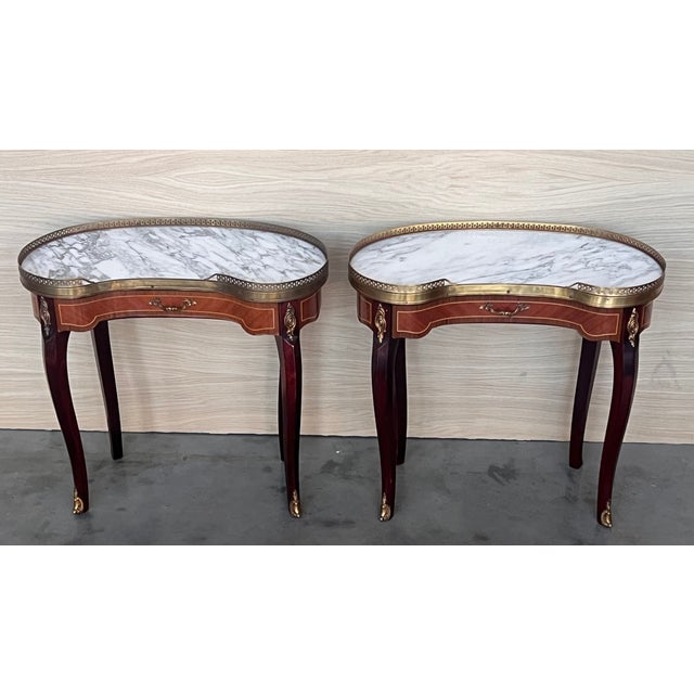 Pair of French nightstands bedside tables Louis revival, circa 1910 Side cabinets Unusual kidney shape tops with beautiful...