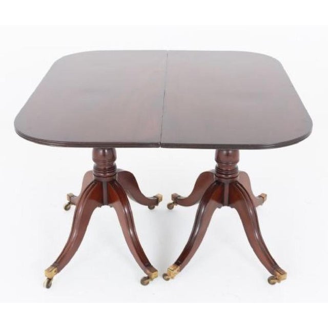 Hollywood Regency Regency Mahogany Dining Table with Two Pedestals, 1810s For Sale - Image 3 of 5