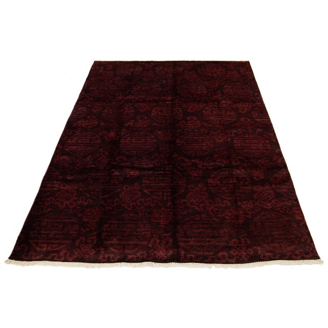 This contemporary Paki Ziegler rug features a stunning Art Deco design that instantly captures the eye. Made from high-...