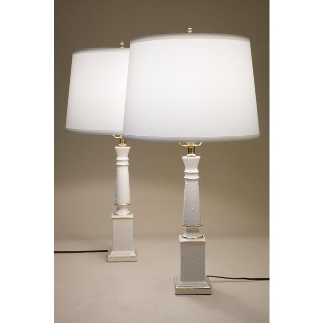 Matched Pair Lenox Quoizel Neoclassic Hollywood Regency Modern Column Porcelain Table Lamps 1960's For Sale - Image 9 of 14