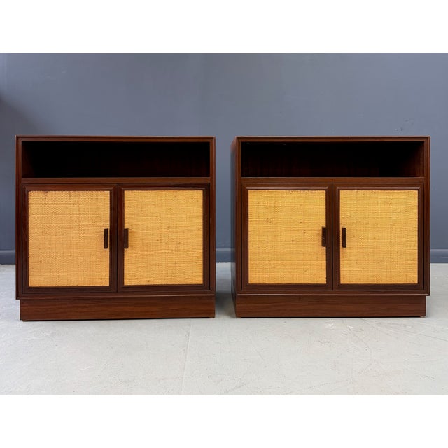 Mid-Century Modern 1950s Pair of Cane-Front Walnut Nightstands by Arne Vodder for Vamo Sønderborg For Sale - Image 3 of 14