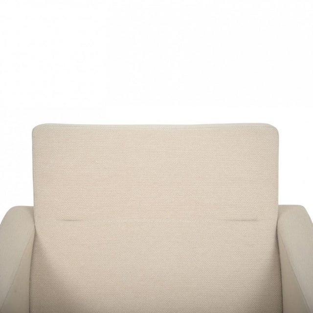 3301 Airport Chair in Beige Fabric by Arne Jacobsen, 1970s For Sale - Image 3 of 18