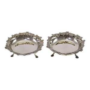 1980 Pair of Sheffield-England Sterling Sweet Dishes With Feet, Applied Acorn Patters on the Inner Rim
