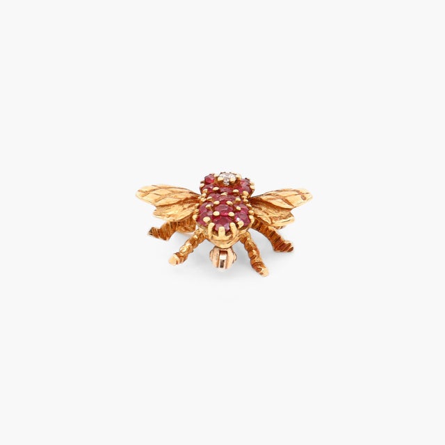 Metal Signed Herbert Rosenthal 18k Gold, Natural Ruby, & Diamond Bee / Insect Brooch For Sale - Image 7 of 15