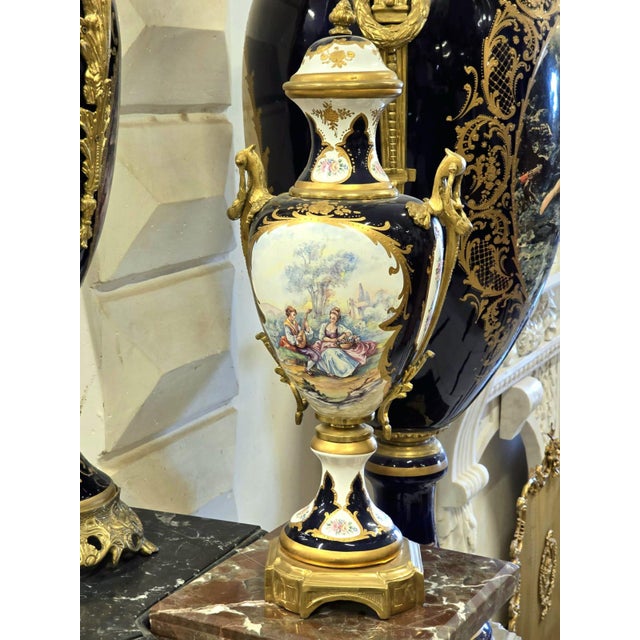 French French Sevres Porcelain Vase & Pedestal Set With Hand-Painted Romantic Scenes, Bronze Mounts & Marble Bases For Sale - Image 3 of 6