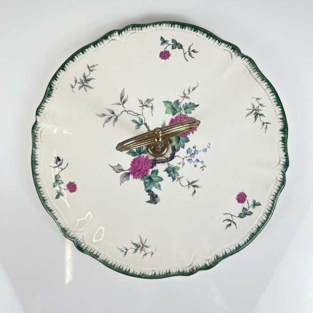 Sarreguemines "Christine" pattern serving tray, first half of the 20th century. Floral motif Dimensions: Diameter: 30 cm...
