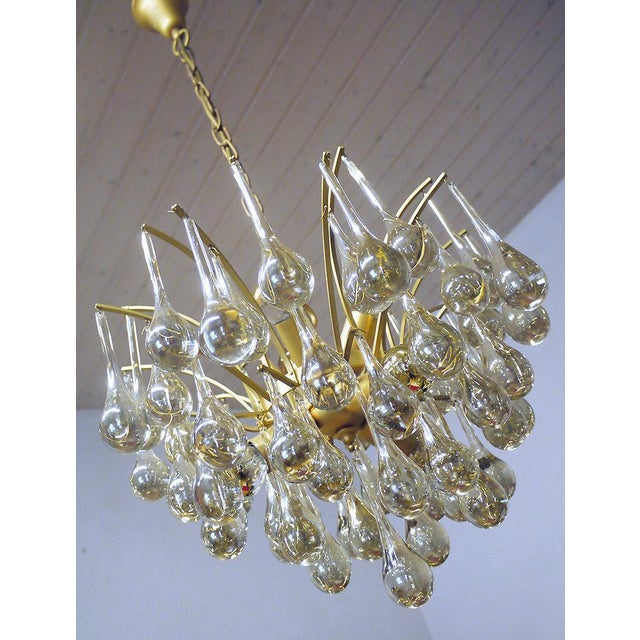 Hollywood Regency German Teardrop Chandelier in Murano Glass and Brass from Palwa, 1970s For Sale - Image 3 of 13