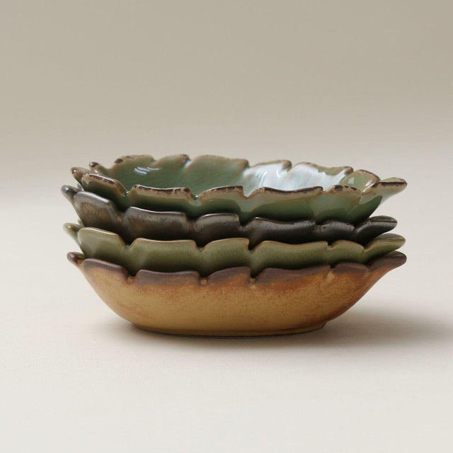Ceramic Japanese Kiln-Transmuted Leaf-Pattern Ceramic Small Dish - Set of 4 For Sale - Image 7 of 7