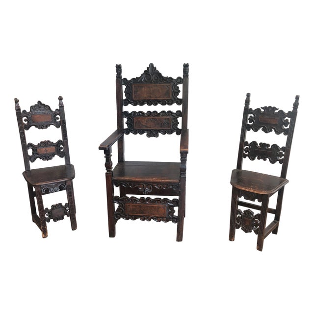 17th Century Set of an Italian Renaissance walnut armchair and pair of chairs For Sale