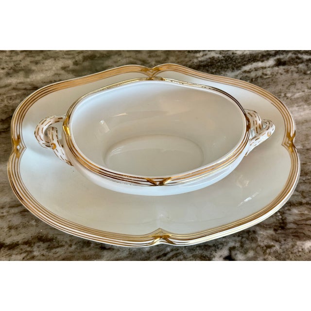 19th C. English Coalport Gravy Boat For Sale - Image 9 of 10