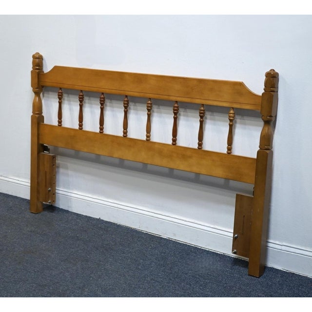 American High End Vintage Solid Hard Rock Maple Colonial Early American Queen Size Scroll Spindle Headboard For Sale - Image 3 of 5
