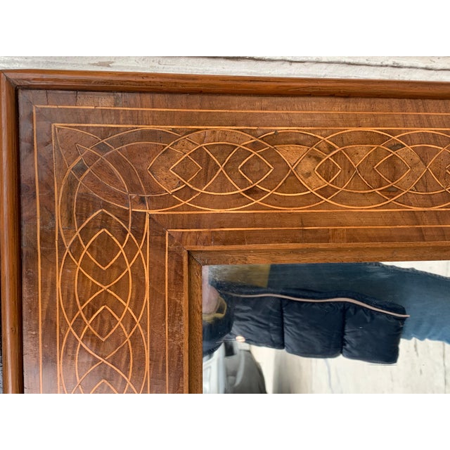 Early 19th Century Antique Geometrical Marquetry Inlaid Mahogany Mirror with Carved Crest For Sale - Image 5 of 18