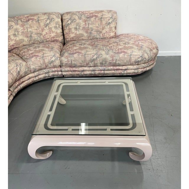 Light Pink 1980s Hollywood Regency Lacquered Asian Influenced Coffee Table in Dusty Rose For Sale - Image 8 of 10