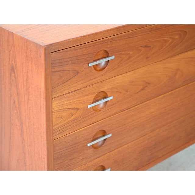 Vintage 4-Drawer Chest of Drawers in Teak by Hans Wagner for Ry Möbler For Sale - Image 11 of 16