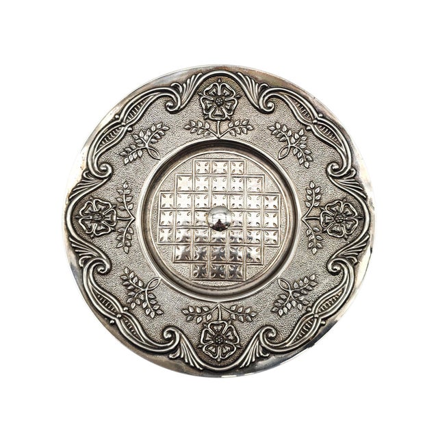 1930s English Silver-Plated Tudor Rose Pedestal Display Stands — Registered Design 7" - Set of Four For Sale - Image 15 of 18