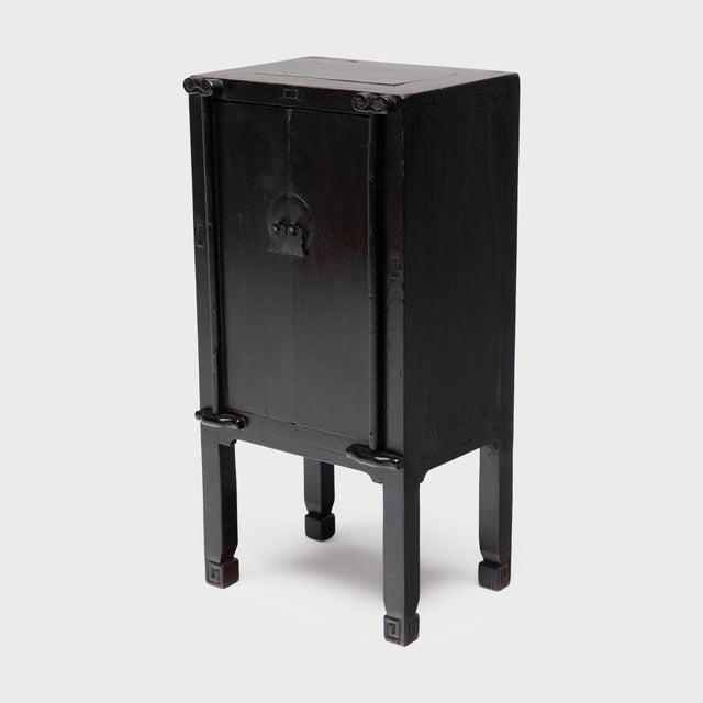 Petite Chinese Lacquered Kang Chest, C. 1850 For Sale - Image 4 of 6