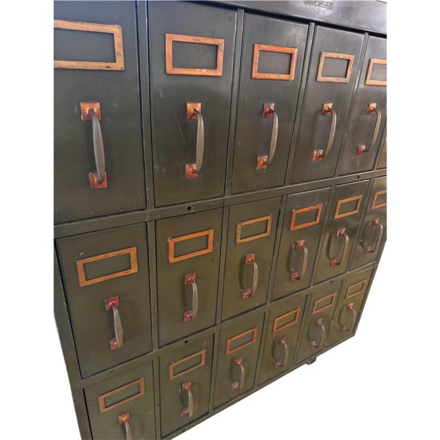 Globe Wernicke 1900-1909 2-Piece Shaw-Walker Card Catalog on Globe-Wernicke Base For Sale - Image 4 of 9