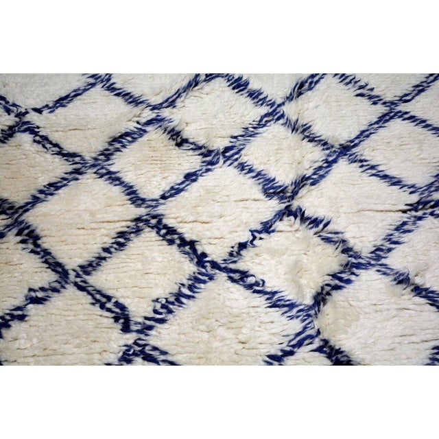 Moroccan Modern Hand Knotted Wool Rug, 4'x6' For Sale - Image 4 of 4