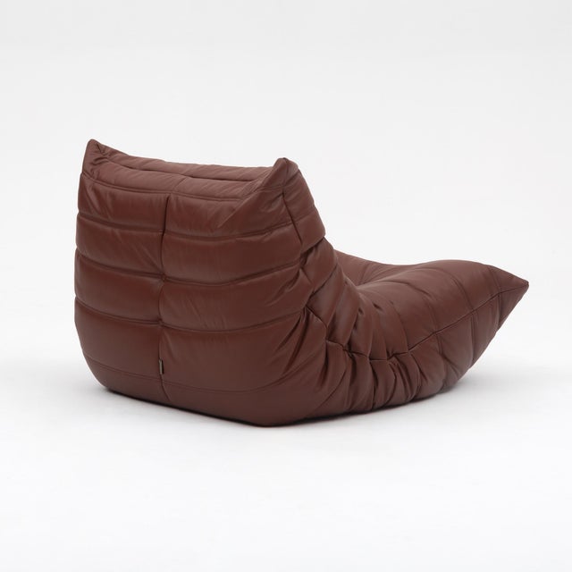 Chestnut Togo Fireside Chair and Ottoman in Italian Chestnut Leather - Restored Vintage Ligne Roset For Sale - Image 8 of 16