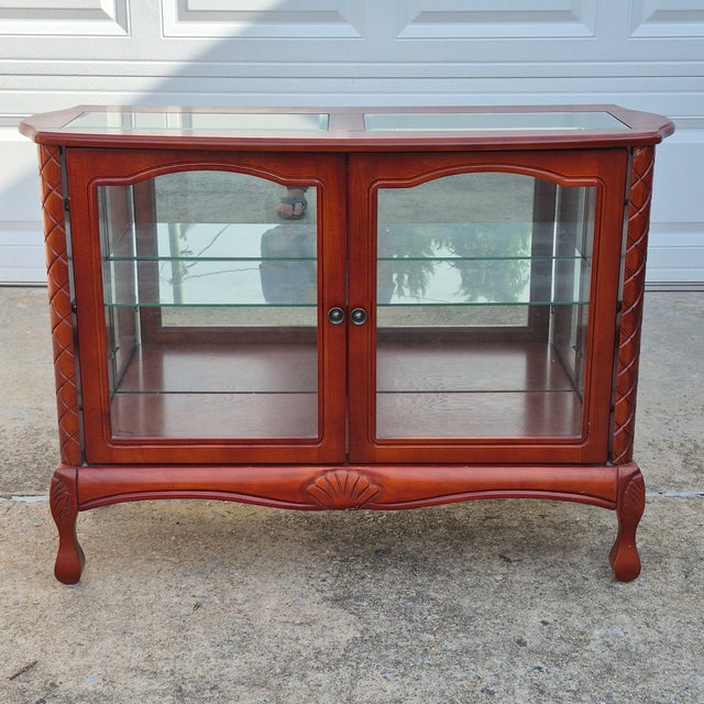 Late 20th Century Late 20th Century Vintage Queen Anne Style Wood & Glass Curio Display Cabinet For Sale - Image 5 of 15