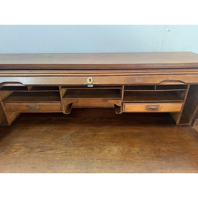 American Desk in Oak, 1930 For Sale - Image 16 of 18
