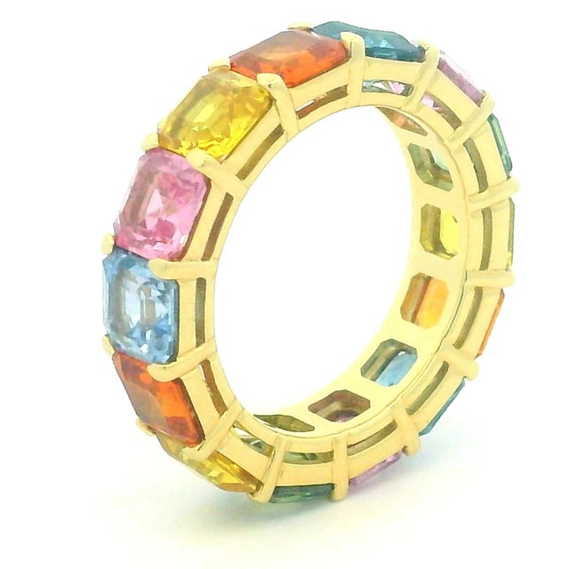18k Yellow Gold Multi-Color Sapphire Eternity Ring – Italian Fine Jewelry, Size 6 For Sale - Image 11 of 11