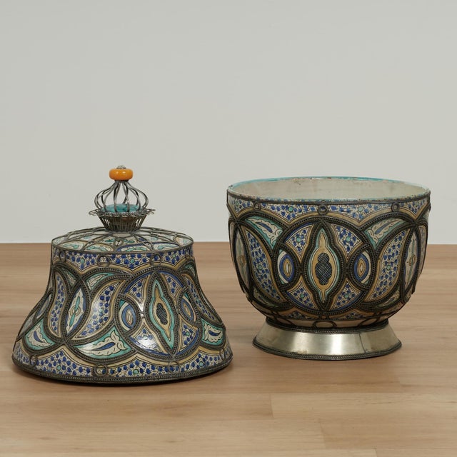 1960s Pair of Vintage Moroccan Terra Cotta and Metal Lidded Urns For Sale - Image 5 of 16