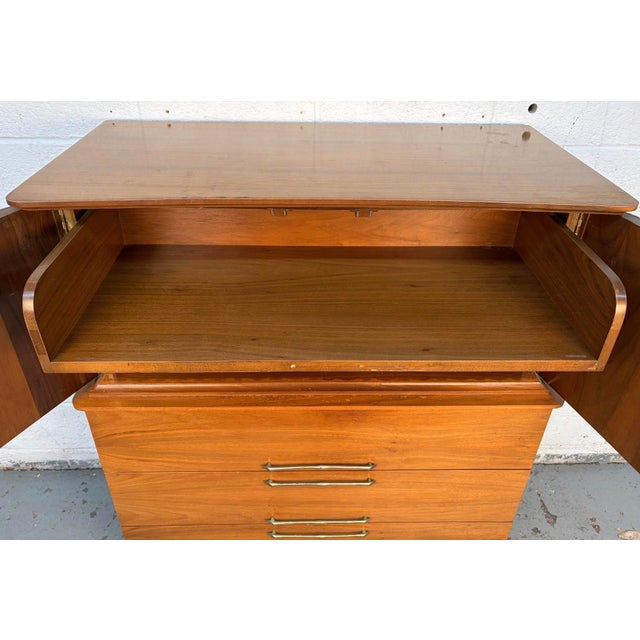 Mid 20th Century Modern Gentleman's Chest Highboy by Young Mfg. Attributed For Sale - Image 10 of 16