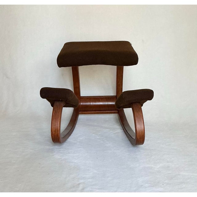 Varier Vintage Mid-Century Danish Balans Kneeling Movement Ergonomic Chair Designed by Peter Opsvik, Circa 70s For Sale - Image 4 of 12