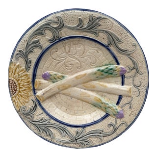 Rare Belgium Majolica Asparagus Sunflower Plate Wasmuel, Circa 1880 For Sale