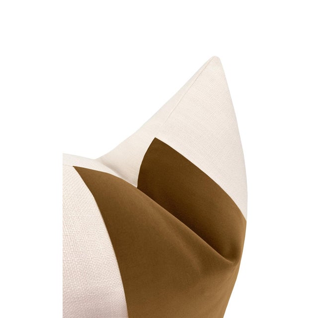 22" Marrakesh Designer Velvet Panel + Linen Pillows - A Pair For Sale - Image 4 of 4