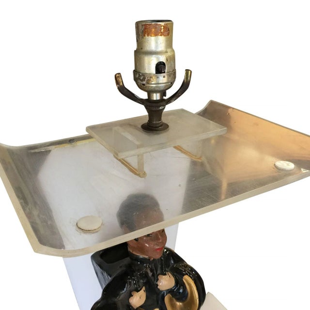 Mid-Century Asian-Inspired Lucite Sculptural Lamp by Moss For Sale In Los Angeles - Image 6 of 8