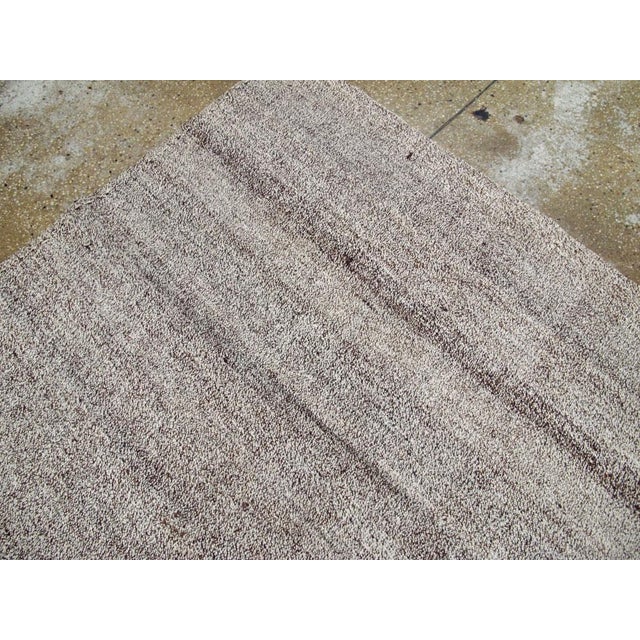 Textile Galerie Shabab Collection Mid-20th Century Turkish Flat-Weave Kilim Rug For Sale - Image 7 of 9