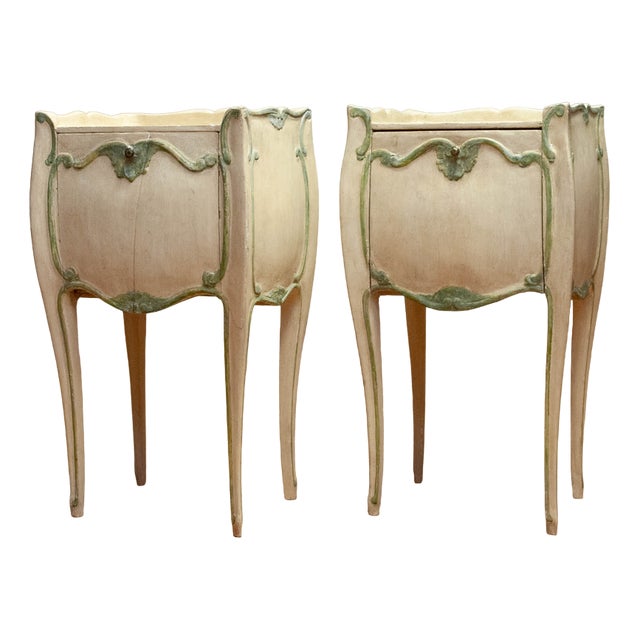 19th Century Swedish Bombay Curved and Painted Nightstands, Set of 2 For Sale