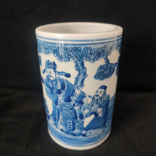 Early 20th Century Chinese Ceramic Pot,Blue and White Porcelain Brush Pot Hand Painted Figures Story Pattern For Sale - Image 5 of 10