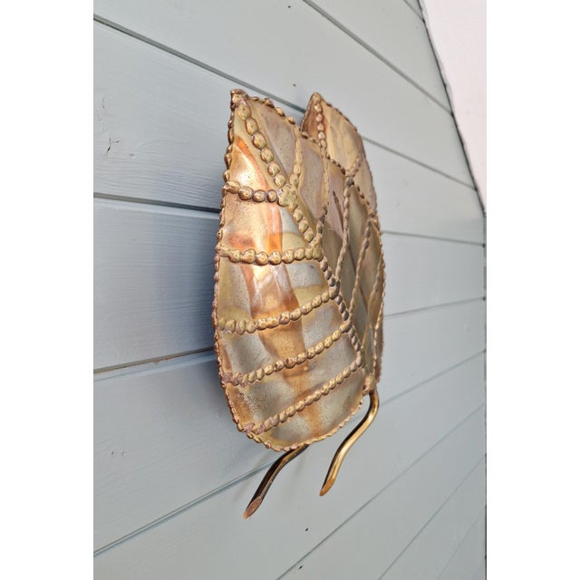 1970s Floral Wall Sconce in Brass from Maison Jansen, France, 1970s For Sale - Image 5 of 11