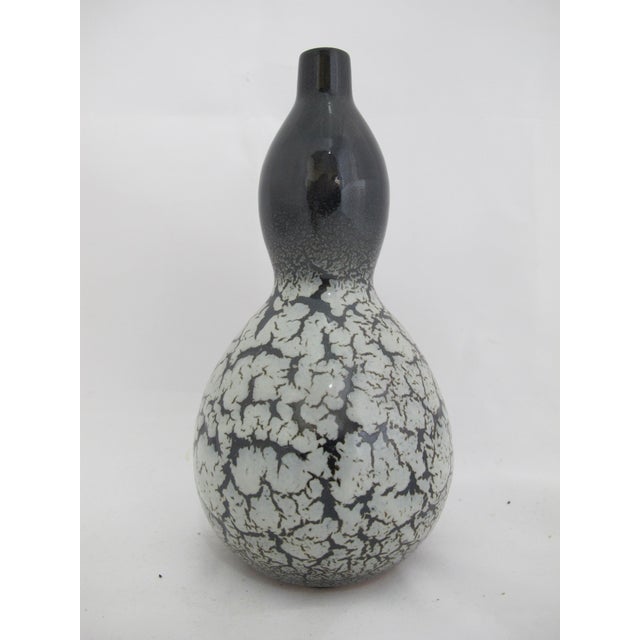 Japanese Studio Pottery Ikebana Double Gourd Crackle Vase Signed For Sale In Portland, OR - Image 6 of 8
