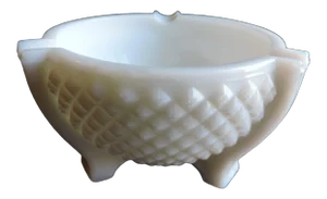 Vintage 1950s Milk Glass L.e Smith Glass Co. English Hobnail Round Three Toed Ashtray