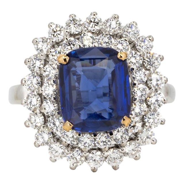 Late 20th Century Royal Blue Sapphire Ring, Size 5 For Sale