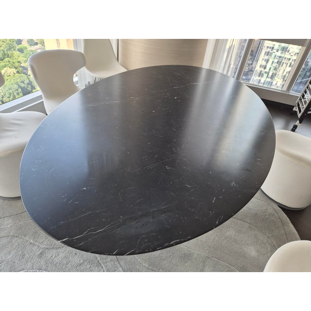 Mid-Century Modern Saarinen Dining Table, Oval For Sale - Image 3 of 6