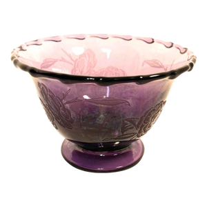 Early 20th Century Mid Century Modern Fostoria Floral Etched Amethyst Glass Century Pedestal Serving Bowl