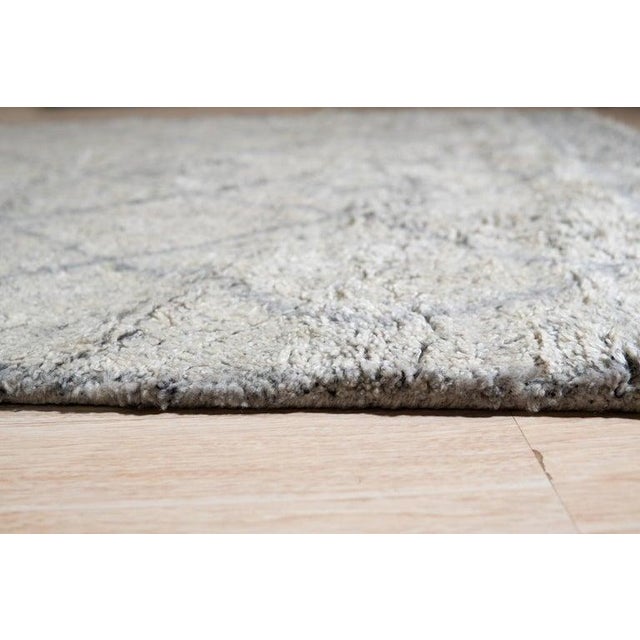 2020s 8x10 Gray Hand-Knotted Wool Diamond Motif Geometric Modern Carpet Rug For Sale - Image 5 of 13