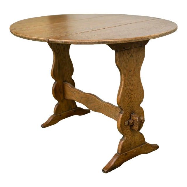 Early 20th Century English Oak Table With Rotating Drop Leaf Top For Sale