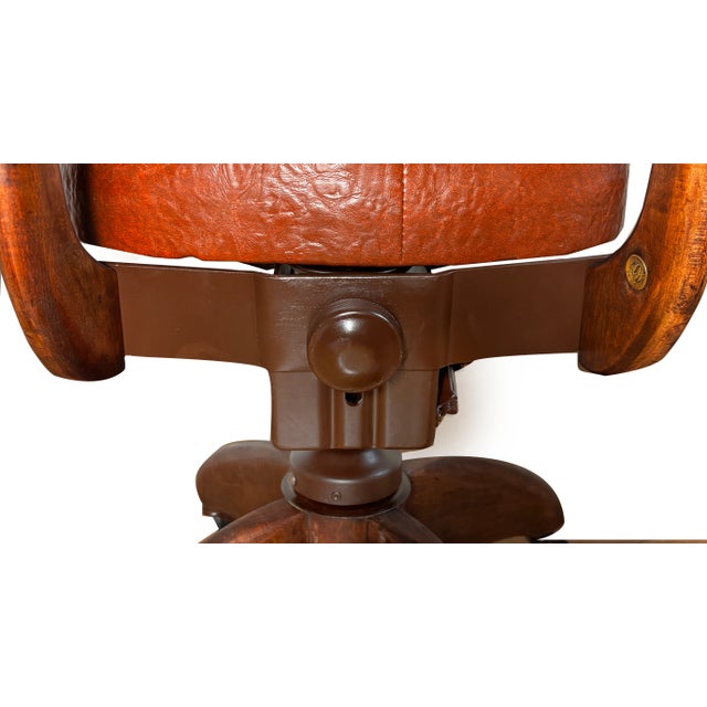 1930s Early 20th Century Gunlocke Vintage Office Swivel Chair For Sale - Image 5 of 7